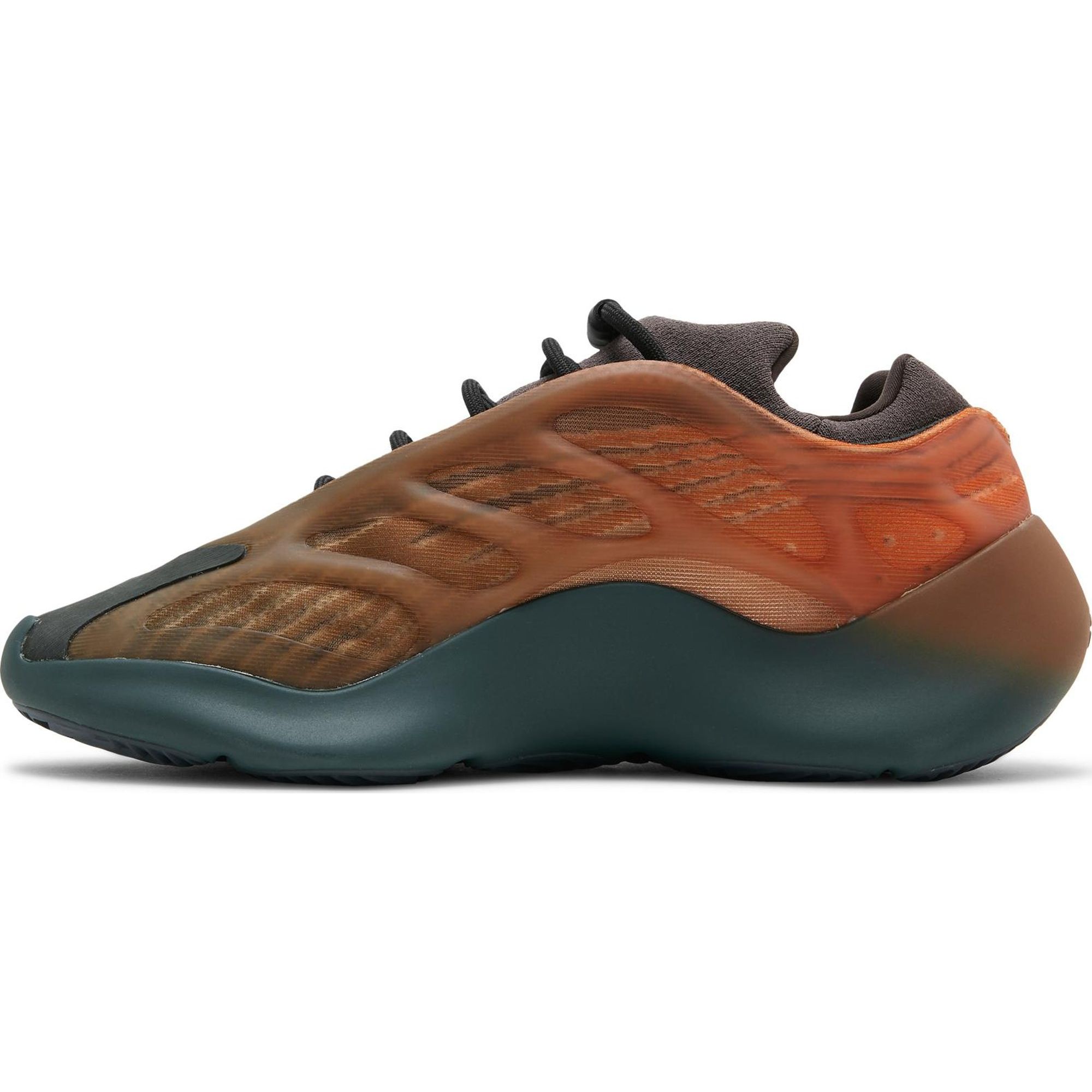 Adidas Yeezy 700 V3 Copper Fade — sole