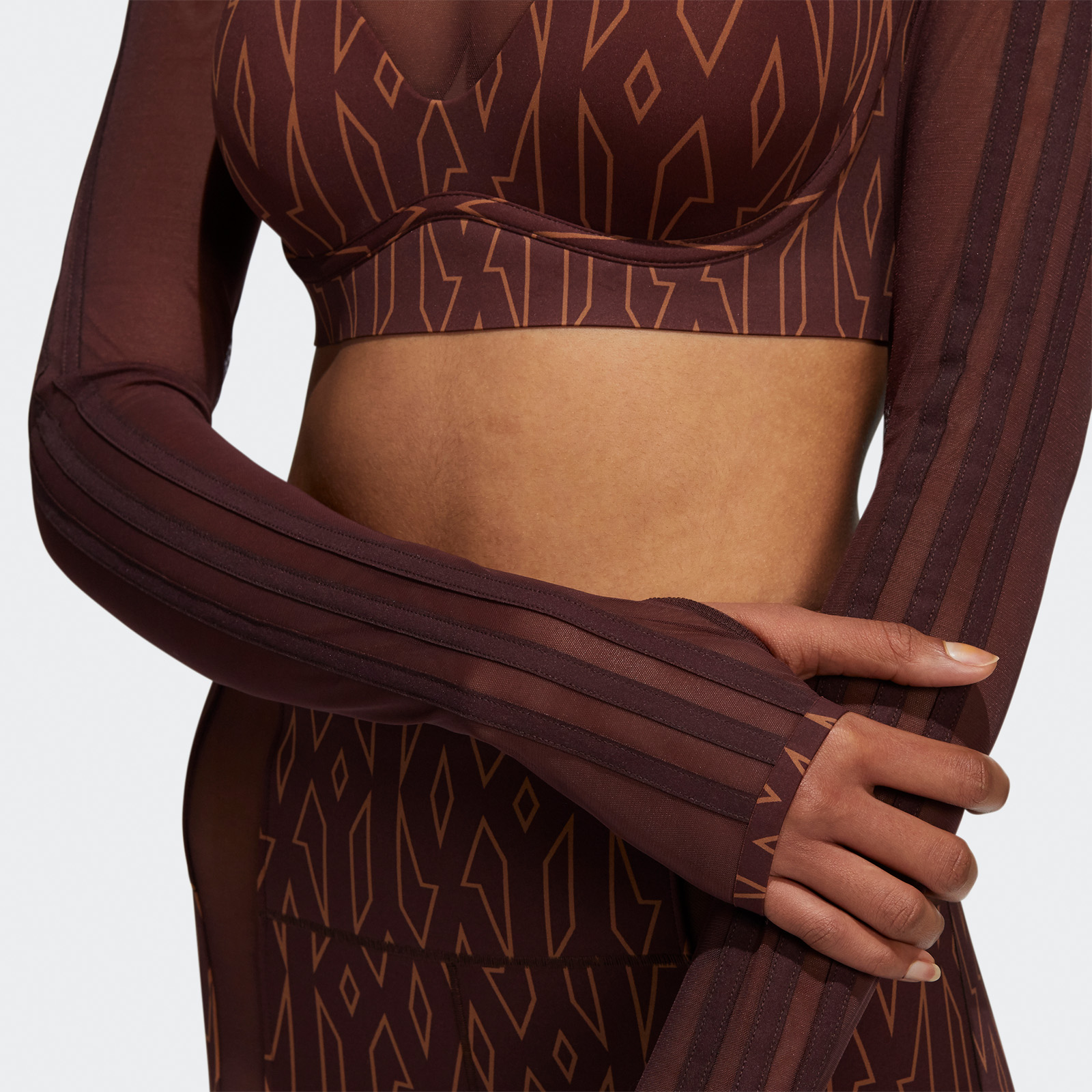 Adidas Ivy Park Monogram Crop — box / packaging