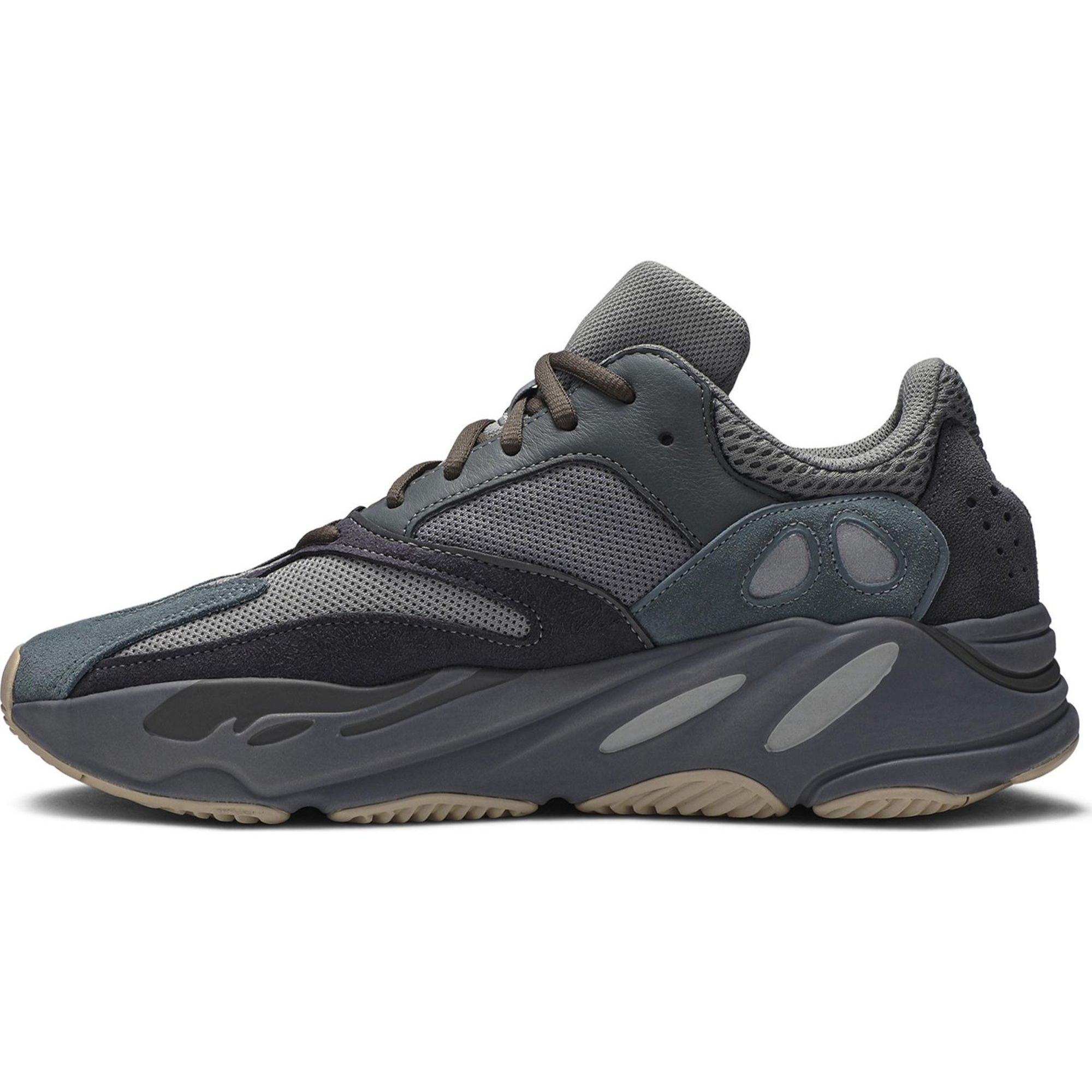 Adidas Yeezy Boost 700 Teal Blue — sole